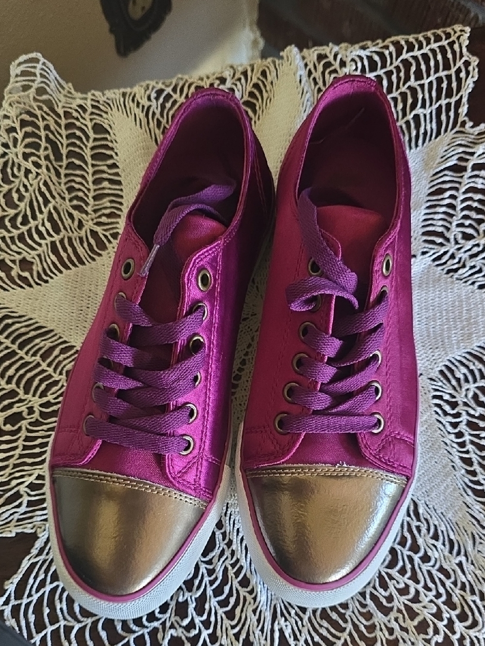 twiggy LONDON Fuchsia Canvas Sneakers with Metallic Gold Toe